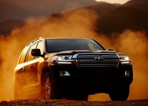 'Đội' giá gần 50 triệu đồng, Toyota Land Cruiser 2020 nâng cấp những gì?