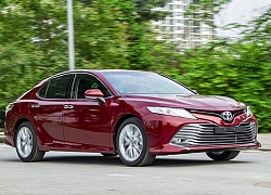 Gần nghìn người chi tiền tỷ mua Toyota Camry 2019 trong tháng 10/2019