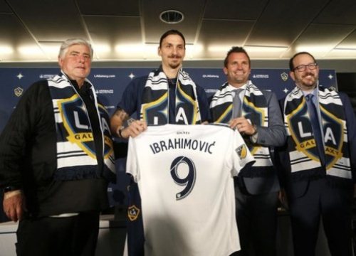 Man Utd và 7 CLB sẵn sàng trải thảm đỏ mời chào 'King Zlatan'