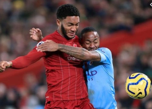 Sterling lên tiếng về vụ xích mích với cầu thủ Liverpool