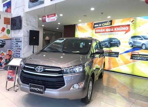 Toyota Innova giảm giá 75 triệu đồng, quyết đầu Mitsubishi Xpander