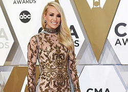 Carrie Underwood thay 9 bộ đồ trong 1 buổi tối