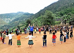 Chương trình "Chia sẻ cùng thầy cô" năm 2019: Tôn vinh những người thầy vượt khó