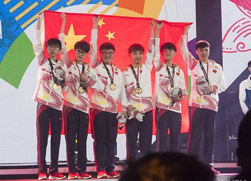 Đại diện hiệp hội eSports của Trung, Hàn, Nhật ký kết biên bản cùng nhau phát triển thể thao điện tử