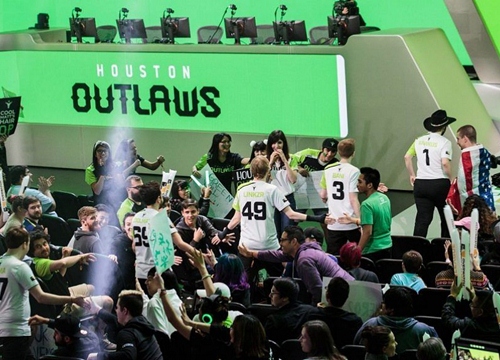 Immortals hoàn tất thủ tục bán Houston Outlaws với mức giá trên trời