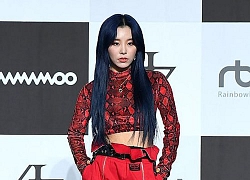 Không chỉ riêng Hwasa mà giờ đến các thành viên Mamamoo cũng bị netizen cho "lên thớt" vì ăn mặc khác biệt