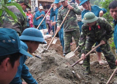 "Lính cụ Hồ " nơi biên ải: Nghĩ cho dân, làm cùng dân