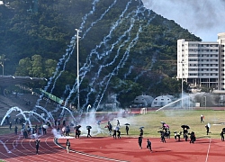 Việt Nam hỗ trợ đưa 5 sinh viên ở Hong Kong về nước