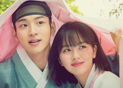 'Em gái mưa' Kim So Hyun quá đẹp đôi bên bạn diễn Jang Dong Yoon