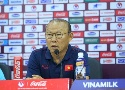 HLV Park Hang Seo: "Công Phượng sẽ ghi bàn vào lưới Thái Lan"