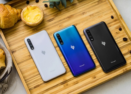 Sau 3 tháng, Vsmart Live giảm giá một nửa. Chỗ đứng nào cho smartphone Việt?