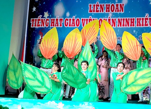 Sôi nổi thi đua dạy tốt, học tốt