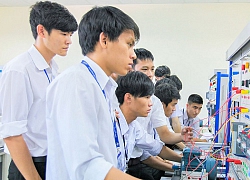 Tự chủ đại học: Trên thông, dưới tắc