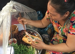 Bánh mì thịt nướng 20 năm bao người Sài Gòn nhớ nhớ thương thương