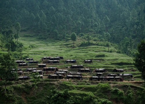 Bộ tộc sống theo bầy đàn cuối cùng ở dãy núi Himalayas