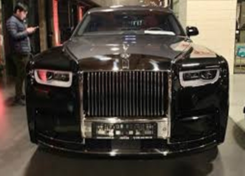 Sedan siêu sang Rolls-Royce Phantom VIII nhập Lào về Việt Nam giá chỉ hơn 16 tỷ đồng