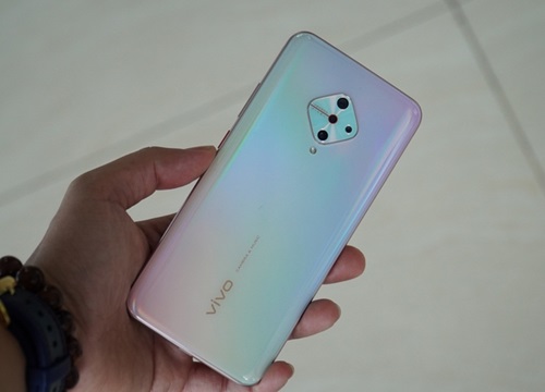 Trên tay Vivo S1 Pro: Thiết kế camera không "đụng hàng", pin "trâu" kèm sạc nhanh 18W