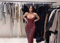 Vóc dáng đồng hồ cát, Kim Kardashian vẫn không mặc vừa váy Versace