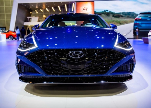 Hyundai Sonata 2020 bóng bẩy, mang cải tiến lớn tới LA Auto Show 2019