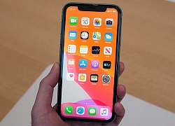 iPhone 11 lock giảm giá sốc, mua hay không mua?