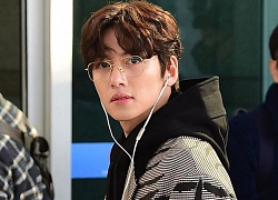 Ji Chang Wook có mặt ở sân bay, chuẩn bị tới Việt Nam