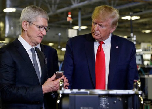 Ông Trump hết lời khen ngợi Apple và gợi ý giảm thuế