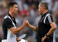 XONG! Sarri đã lên tiếng về mối quan hệ với Ronaldo tại Juventus