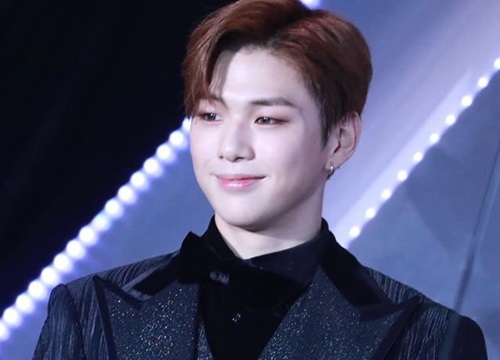 AAA 2019: Kang Daniel nhận giải thưởng đầu tiên trong sự nghiệp solo ngay trên đất Việt