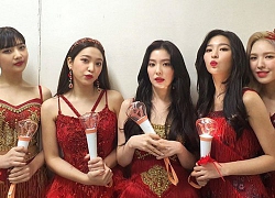 Diện váy ngắn cũn lại tích cực khoe vũ đạo sexy 1000 độ, Joy (Red Velvet) khiến fan nơm nớp lo idol lộ hàng đến nơi