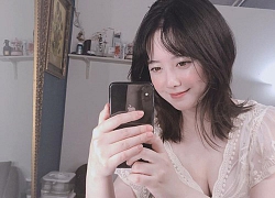 Hậu ly hôn và tự ti vì bị chồng cũ chê vòng 1, Goo Hye Sun giờ đã tự tin diện váy xẻ sâu gợi cảm rồi