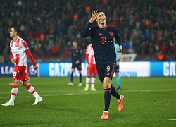 Lập poker trong 14 phút, Lewandowski đi vào lịch sử