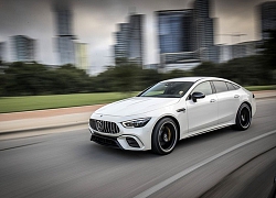 Mercedes-AMG GT Coupe sẽ trình làng biến thể hybrid vào năm sau