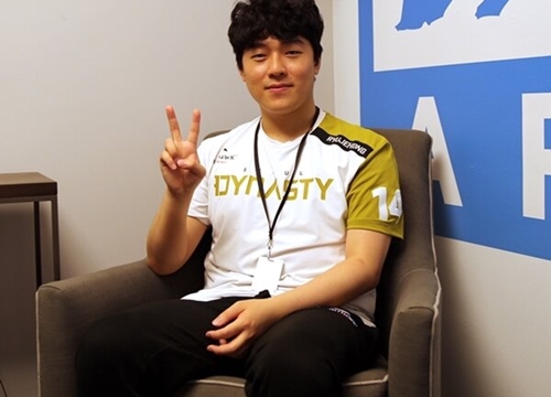 Rời Seoul Dynasty, Ryujehong gia nhập Vancouver Titans để chuẩn bị cho Overwatch League 2020