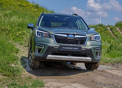 Subaru Forester e-Boxer hybrid mở bán tại Anh, giá hơn 1 tỷ đồng