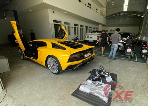 Đại gia Hoàng Kim Khánh độ Lamborghini Aventador S pô khạc lửa dài nhất Việt Nam