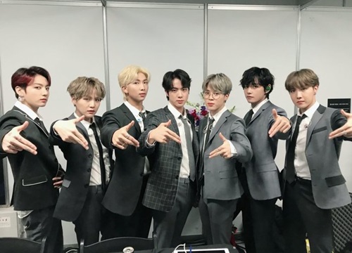 Giải mã màn trình diễn của BTS tại MMA 2019: 7 'vị thần' nào được tái hiện ngay trên sân khấu?