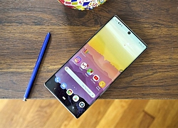 Không chỉ sở hữu cấu hình mạnh mẽ mà Galaxy Note 10 Lite còn được tích hợp bộ camera selfie hết sức ấn tượng