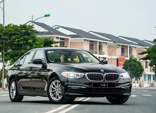 Loạt xe BMW giảm giá 'sập sàn' dịp Lễ Giáng sinh