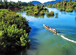 Nước sông Mekong đột nhiên đổi sang màu lạ