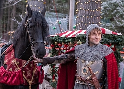 Giáng Sinh sắp đến rồi, bạn đã tìm thấy chàng hiệp sĩ như trong &#8216;The Knight before Christmas&#8217; chưa?