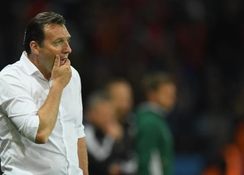 Iran chấm dứt hợp đồng với HLV Marc Wilmots