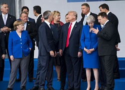 NATO "bất ổn" tìm cách "bình ổn" Tổng thống Trump