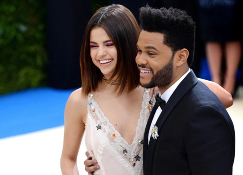 Nhanh như một cơn gió, The Weeknd đổi ý và giấu luôn ca khúc viết về Selena Gomez?