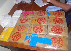 Nhặt thêm 1 bánh heroin ở bờ biển Quảng Nam