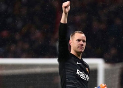 Ter Stegen, vị thánh bảo hộ của Barca