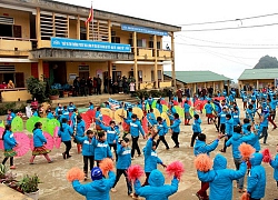 Trường Lũng Pù, Hiệu trưởng hướng dẫn học sinh nói dối đối phó đoàn thanh tra