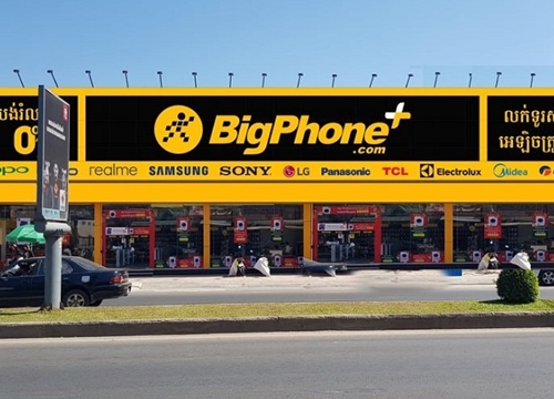 Ngày 30/12, Điện máy Xanh chính thức khai trương ở Cambodia với tên gọi Bigphone+