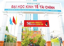 Nhà trường gọi điện thông báo số tiết nghỉ học kèm lời 'dọa' cấm thi cho phụ huynh khiến Sinh viên bức xúc