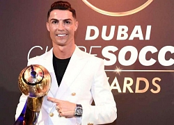 Ronaldo giành giải 'Cầu thủ hay nhất năm 2019' ở Dubai