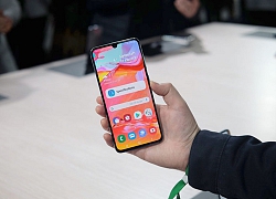 Đừng quên Galaxy A70: Smartphone tầm trung cực kỳ đáng mua ở thời điểm này